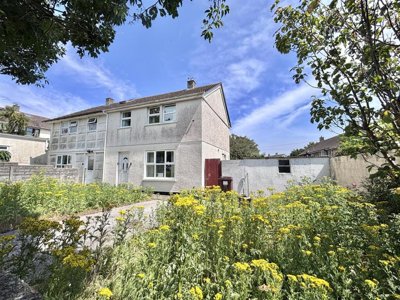 Property on TR7 2EF