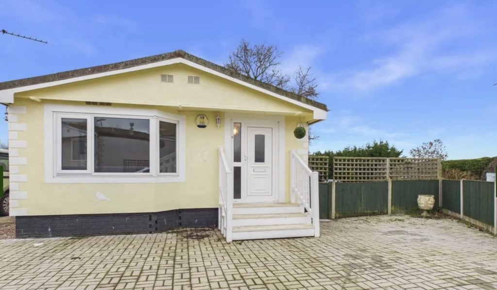 Property main image