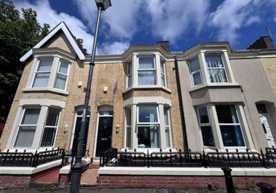 Property on Edinburgh Road, L7 8RE