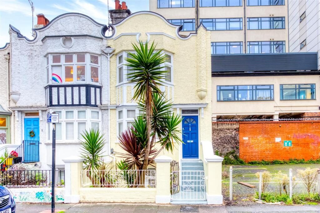 Property main image