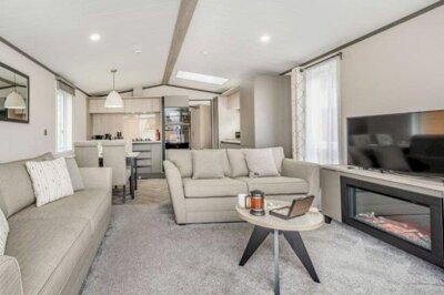 Property on Oubrough Lane, HU11 5AH