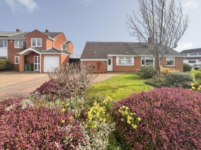 Property on The Chestnuts, LE8 5TL