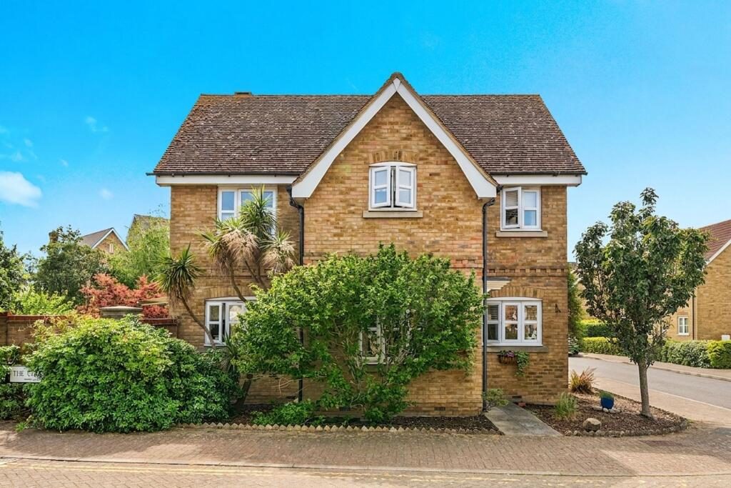 Property main image