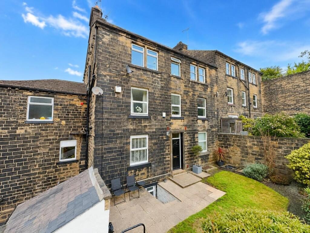 Terraced House