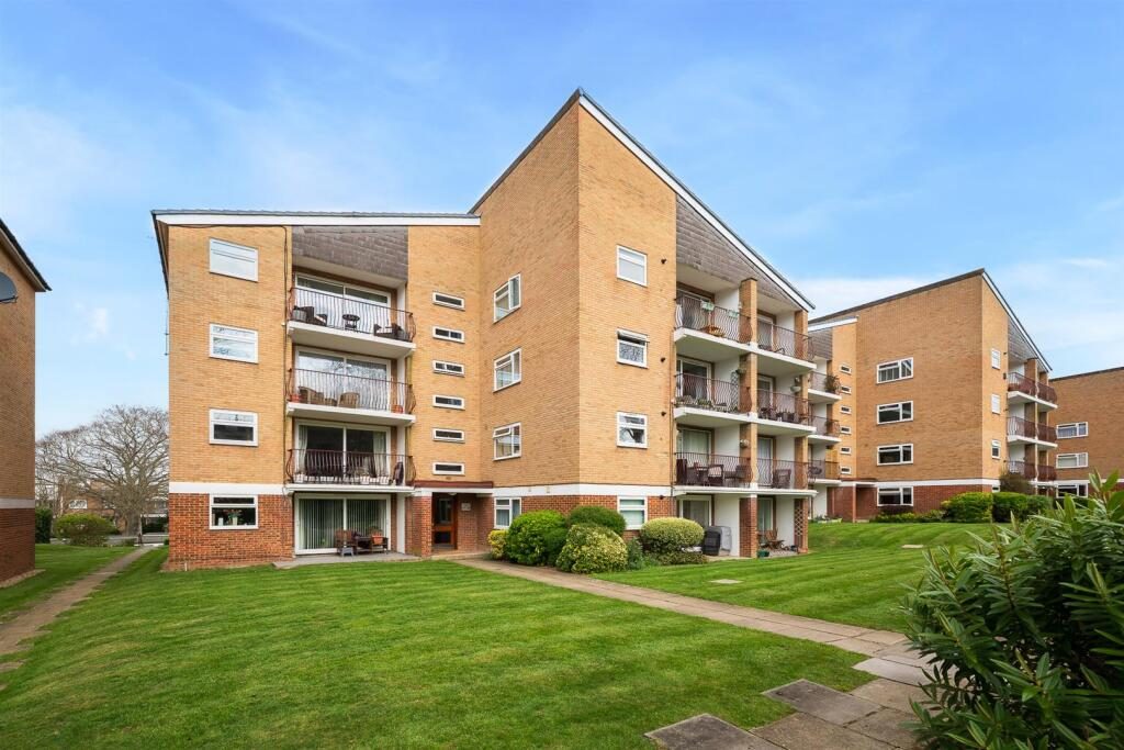 Property main image
