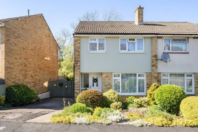 Property on Wickham Way, BA4 5YG