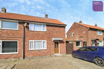 Property on Sigston Road, HU17 9NS