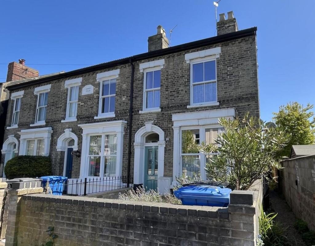 Terraced House