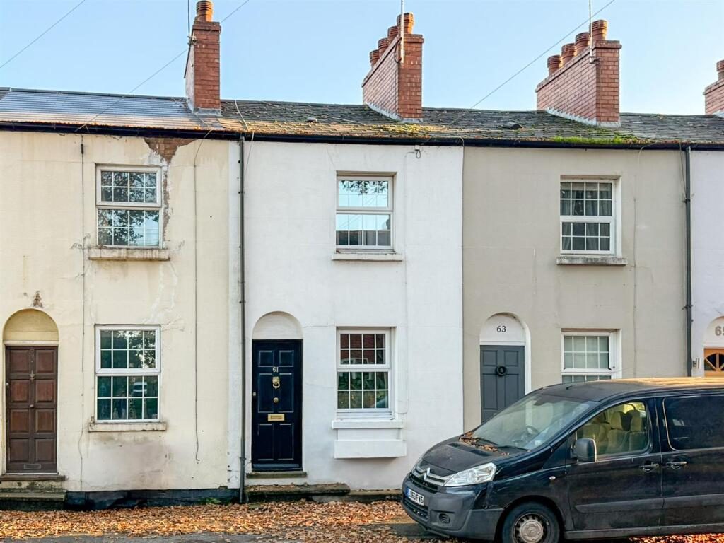 Terraced House