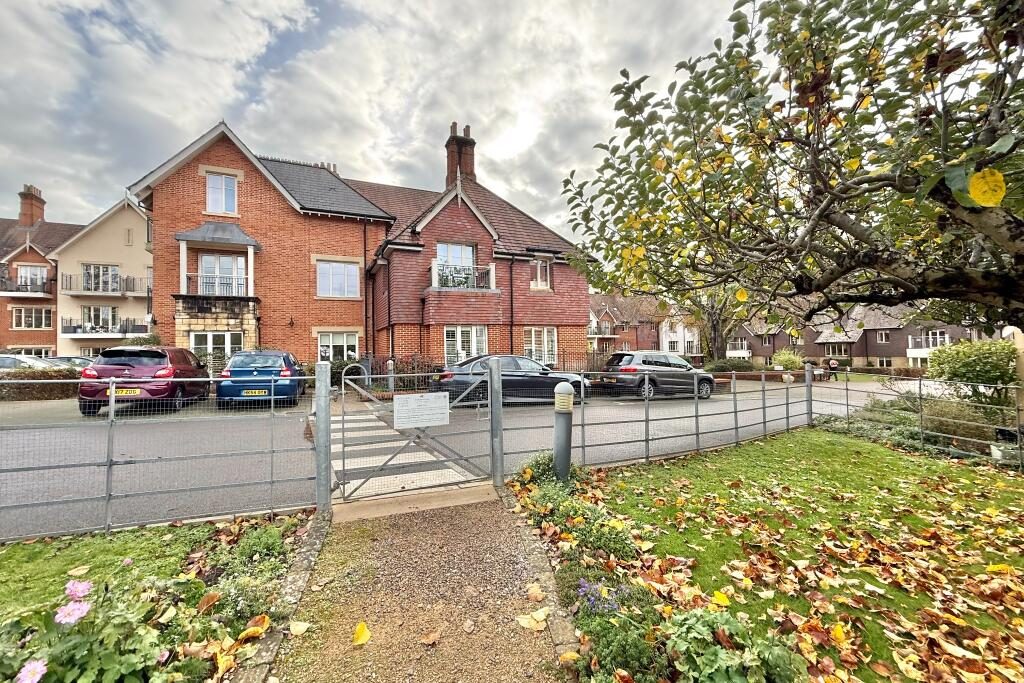 Property main image