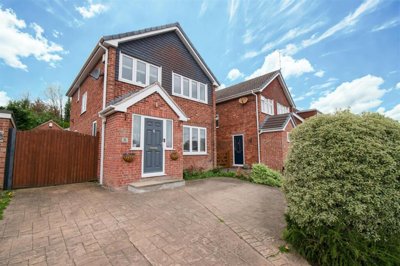 Property on Ferrers Way, DE5 3GZ