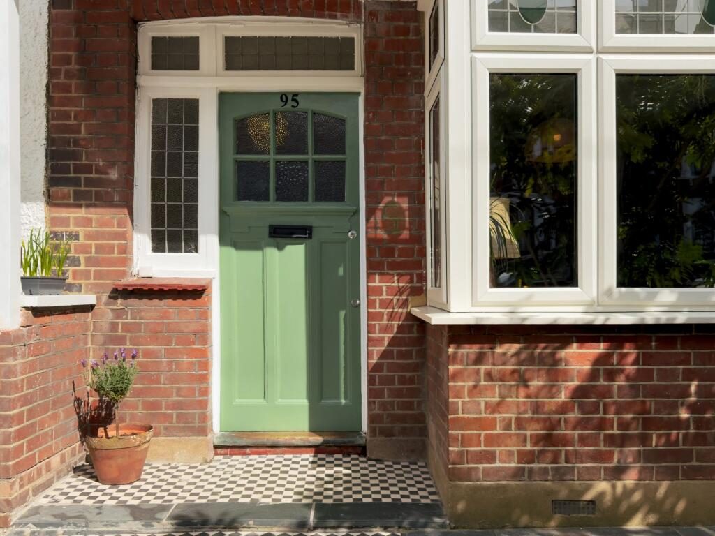 Terraced House