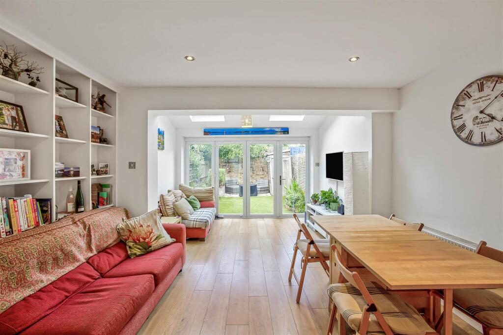 Property main image