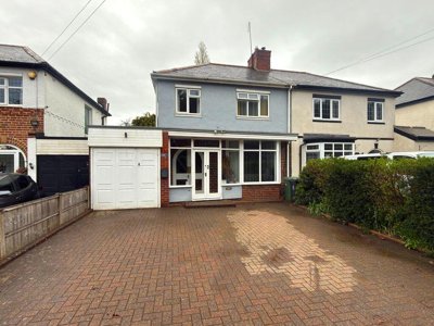 Property on Birmingham Road, WS5 3JR