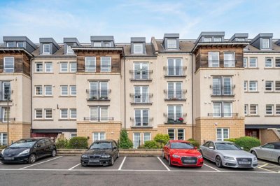 Property on Powderhall Rigg, EH7 4GA