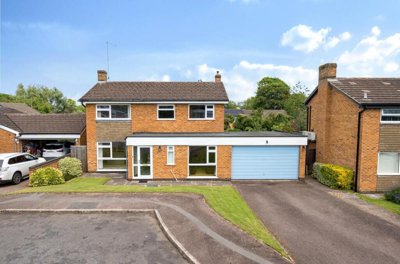 Property on NN11 4DH