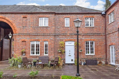 Property on Tonbridge Road, ME18 5BL