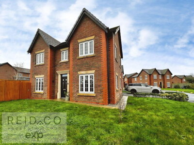 Property on Greenfield Lane, PR4 3FQ