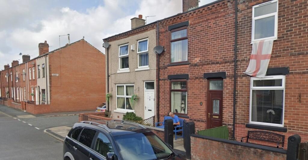 Terraced House