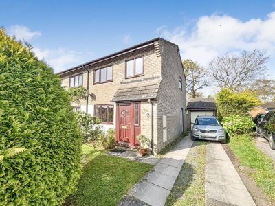 Property on Laskeys Heath, TQ12 6PH