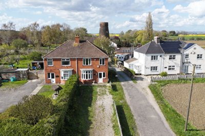 Property on DN20 9LF