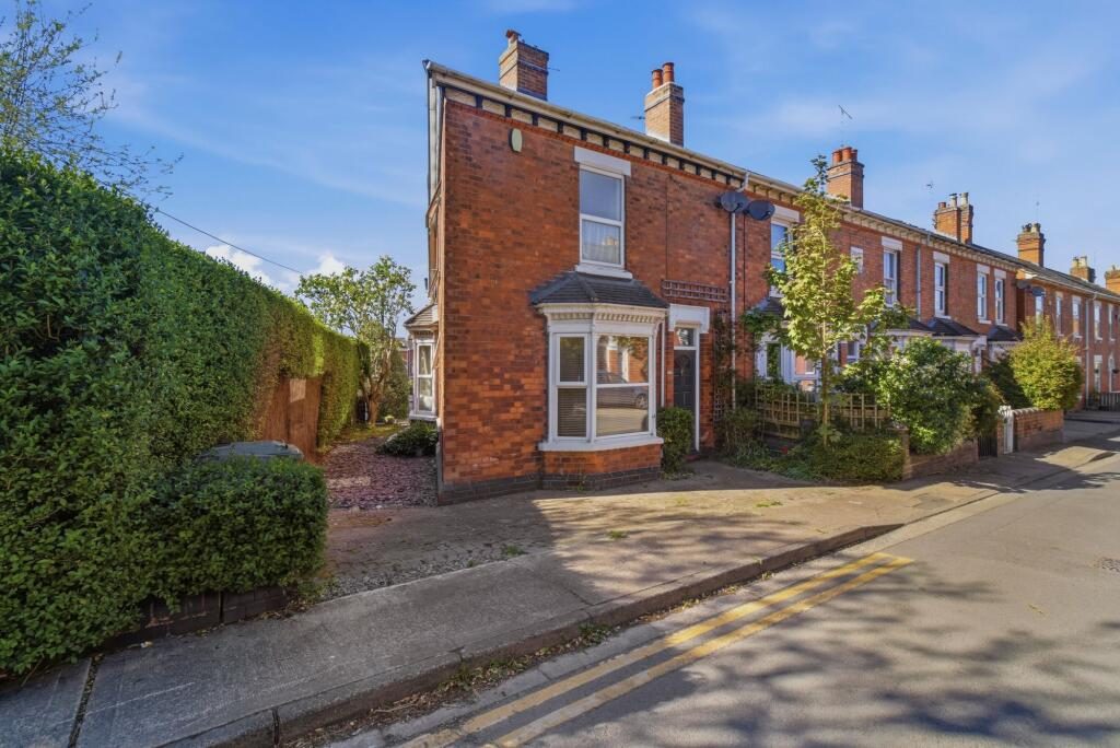 Property main image