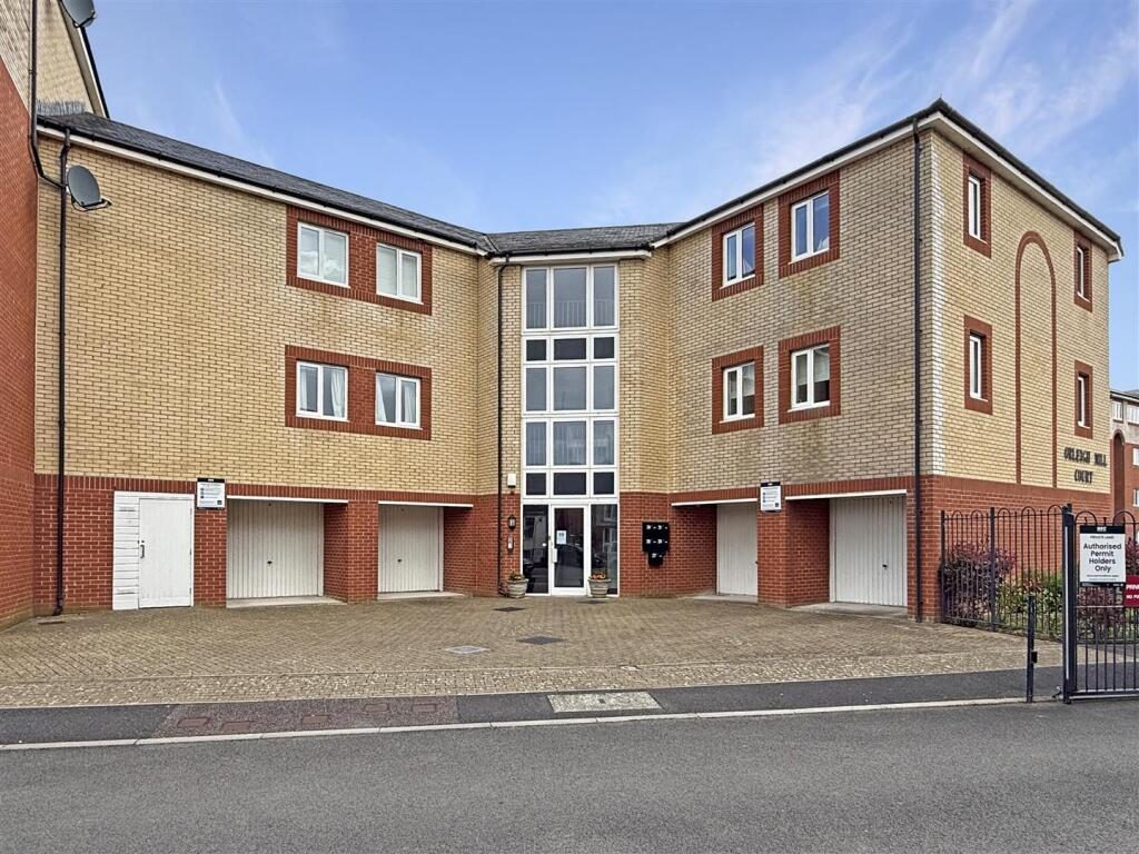 Property main image