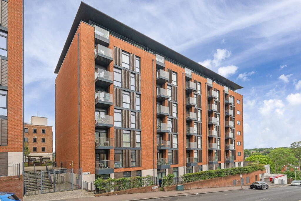 Property main image