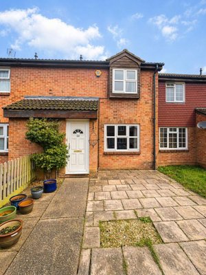 Property on Pemberton Gardens, RG31 7DY