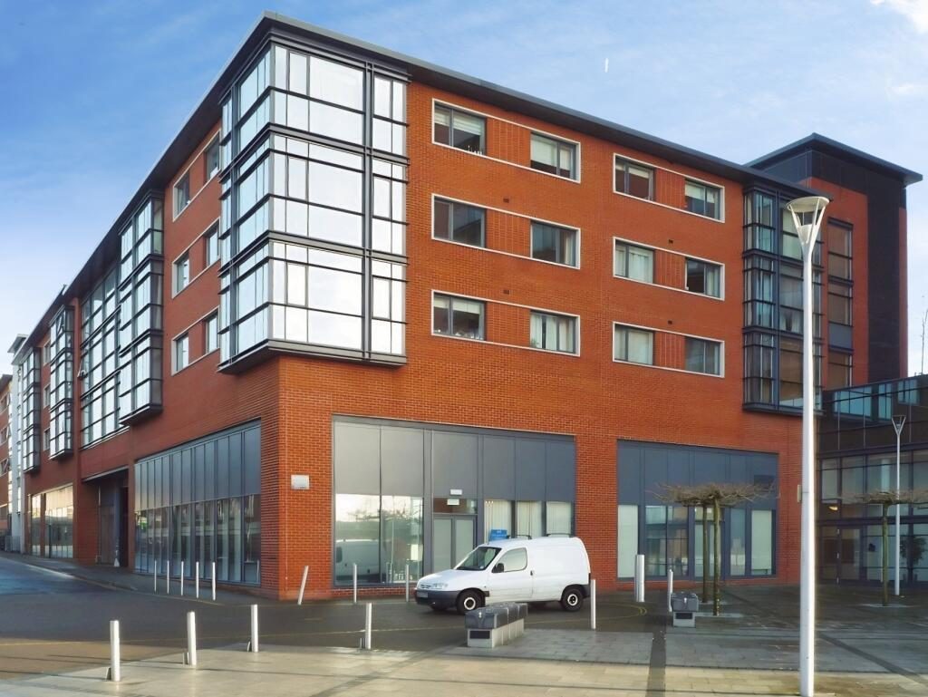 Property main image