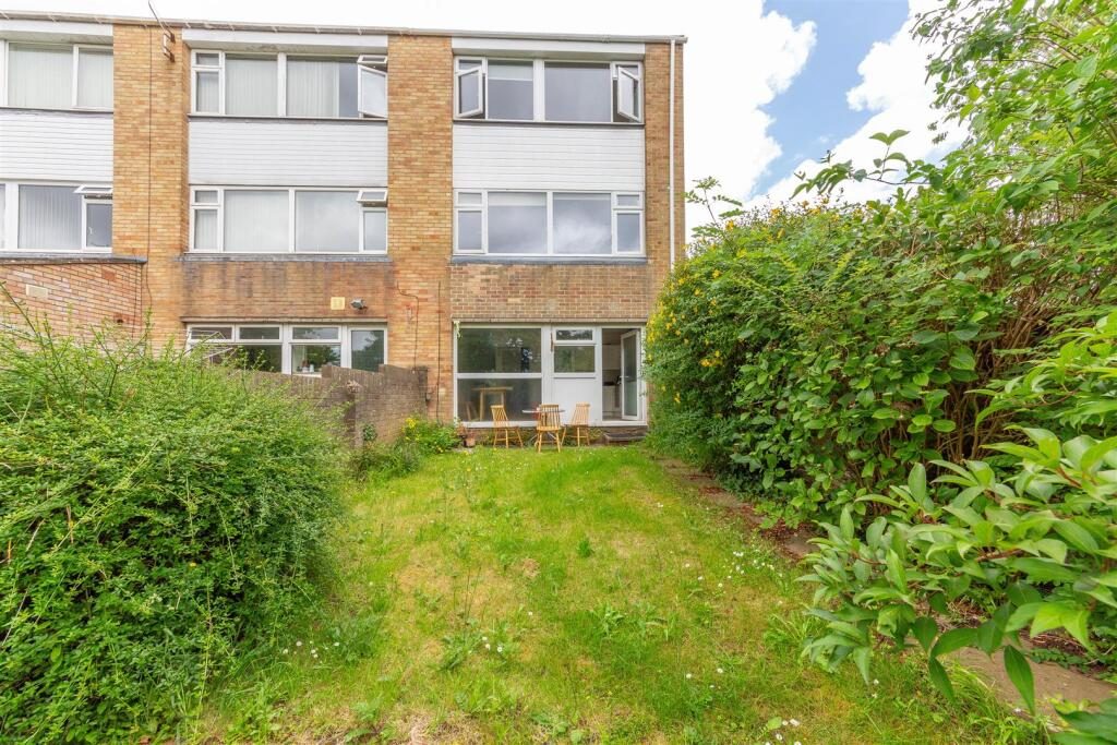 Property main image