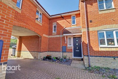 Property on Heron Close, SS6 9GF