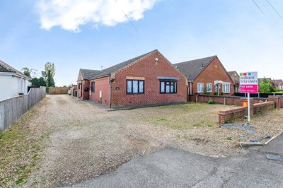 Property on Leverington Common, PE13 5BW