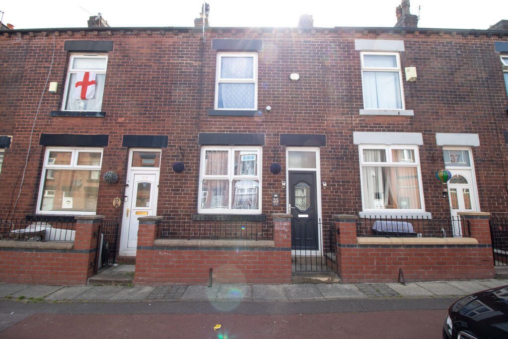 Property main image