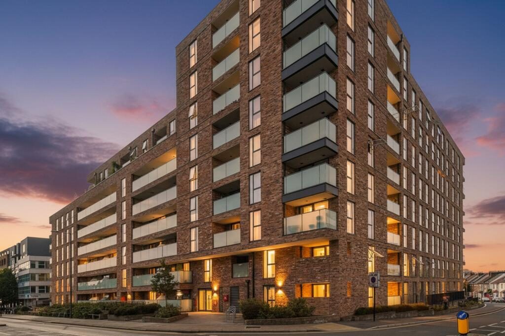 Property main image