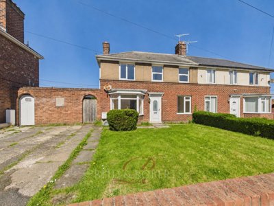 Property on Victoria Road, CH6 6JN