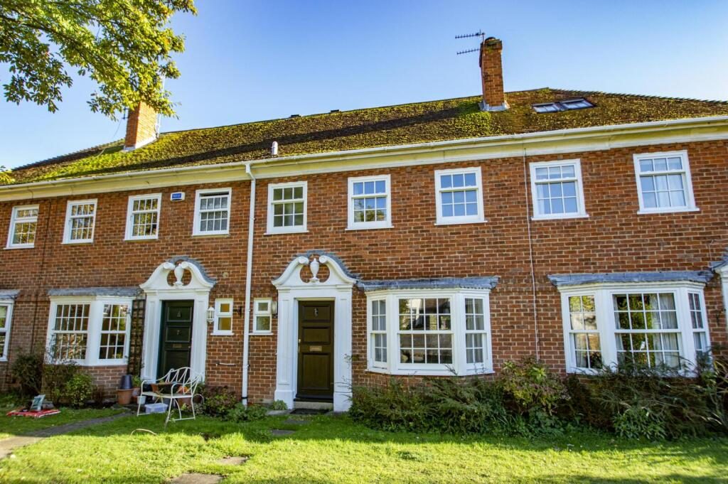 Terraced House