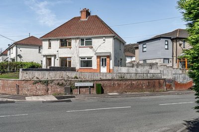 Property on CF37 5PD