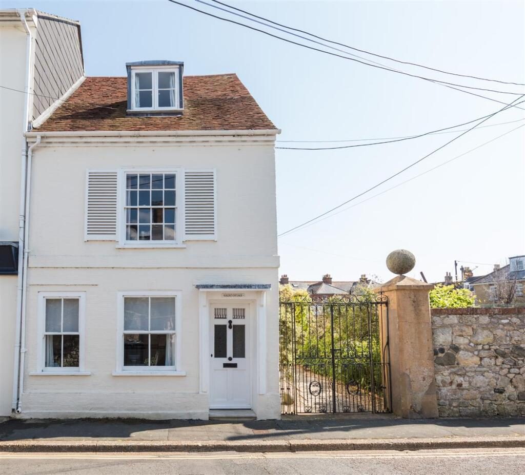 Terraced House