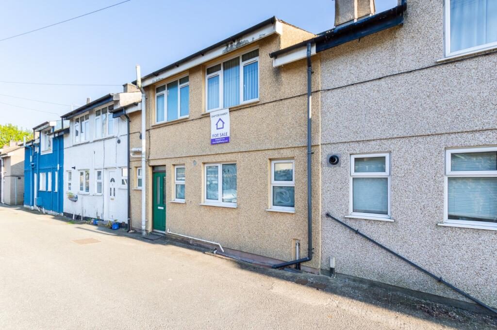 Terraced House
