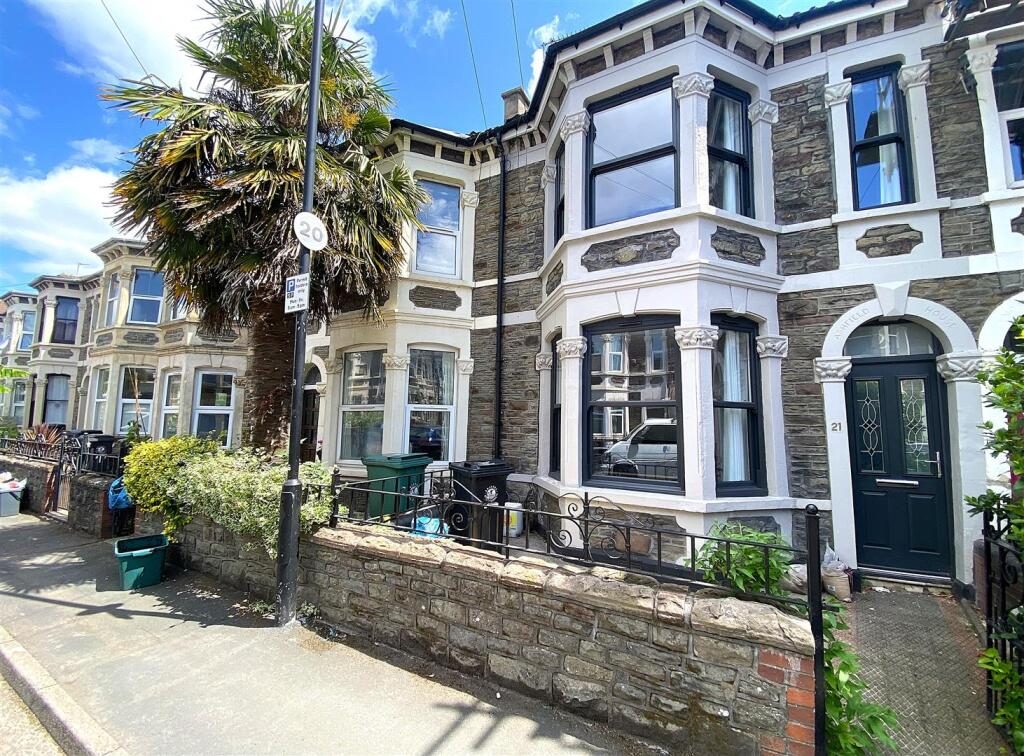 Property main image