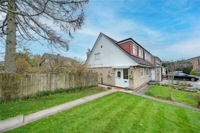 Property on Sunningdale Avenue, LS17 7SE