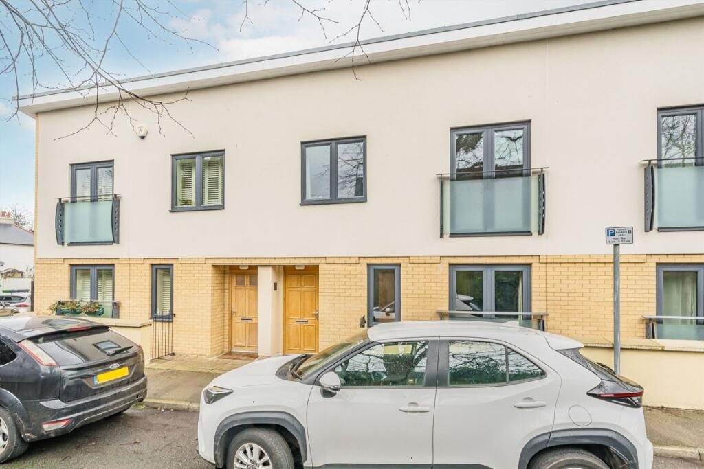Terraced House