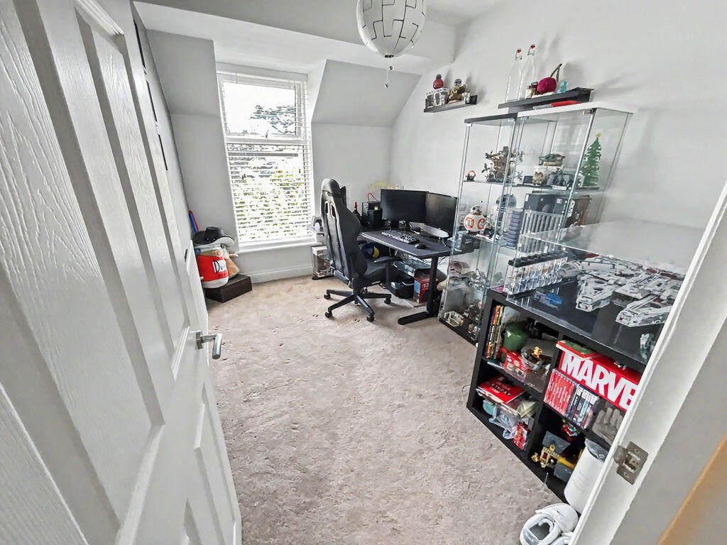 Thumbnail 9