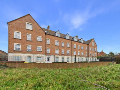 Property on James Meadow, SL3 7GE