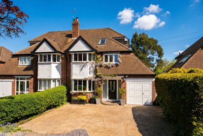 Property on Kingslea Road, B91 1TL