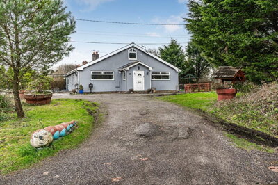 Property on Gwaun Cottages, CF72 9LW