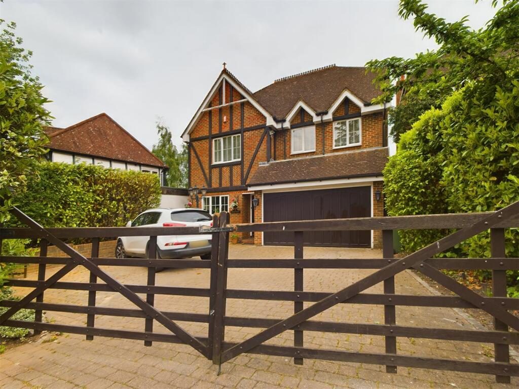 Property main image