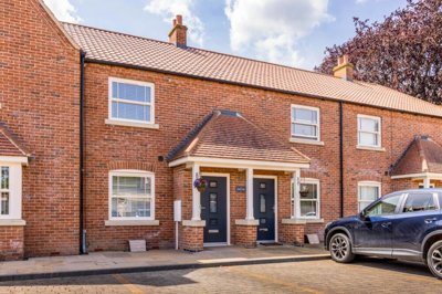 Property on Station Road, PE20 1EF