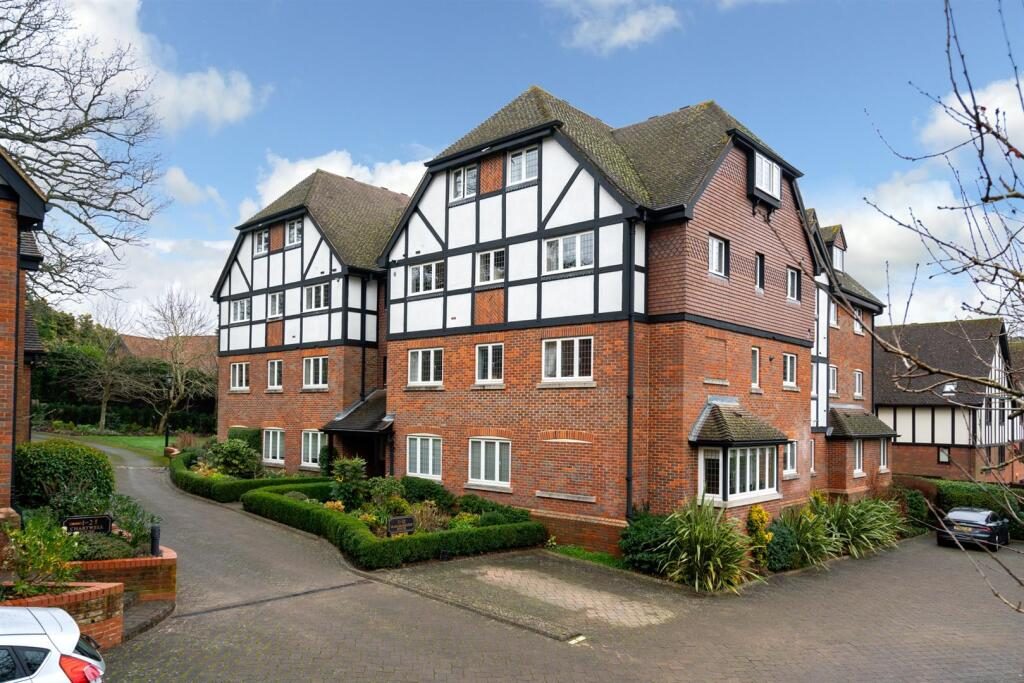 Property main image